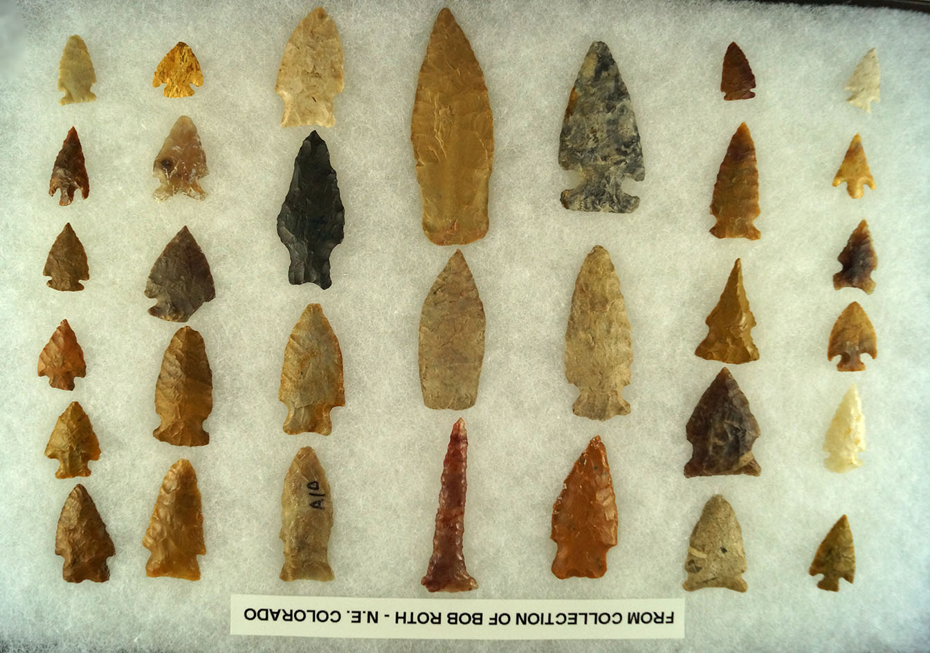 Excellent set of 32 NE Colorado Arrowheads And Drills, largest is 2 5/8".