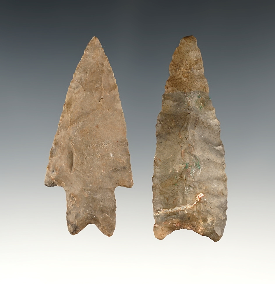 Pair of nice Texas points in nice condition. The largest is 3 13/16".