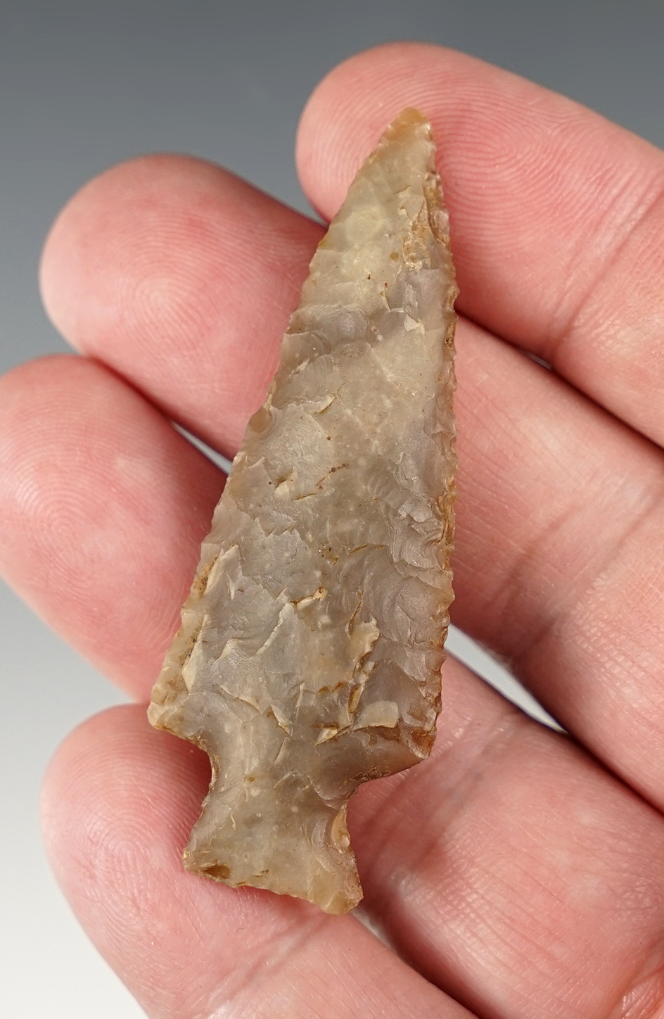 2 3/8" Texas Darl that is well patinated and made from semi translucent Edwards Plateau.