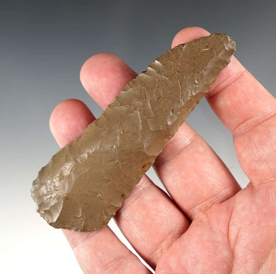 3 15/16" Paleo Uniface Scraper found in Rock Springs Wyoming. Comes with a Rogers COA.