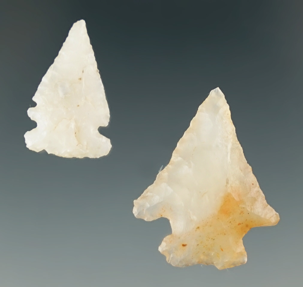 Pair of nicely styled arrowheads made from quality material  from the Southwest
