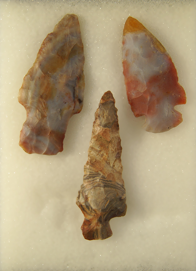 Set of 3 colorful Flint Ridge Flint Arrowheads, the Dovetail has a restored tip. Largest is 2 7/16".