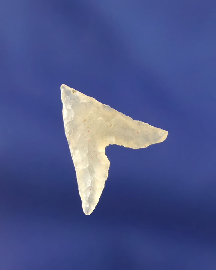 Awesome material! Perfectly made 5/8" Garza point found in Texas that is highly translucent.