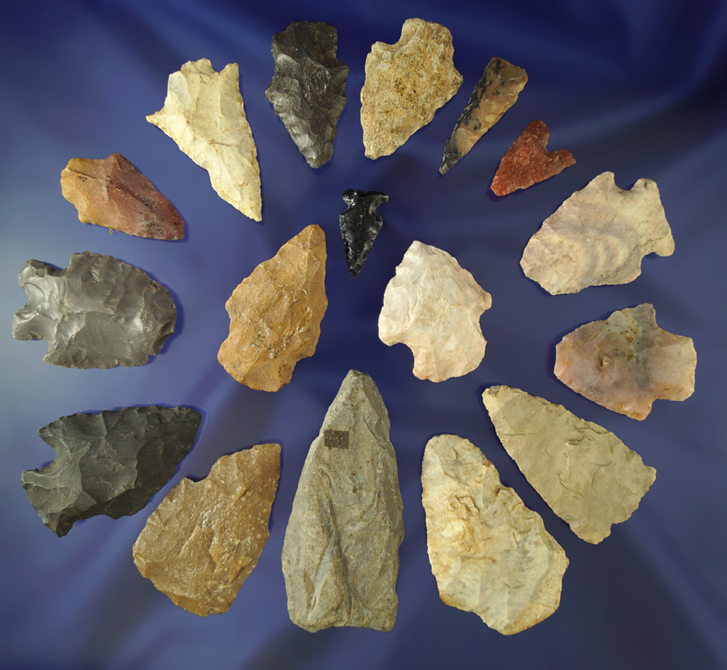 Large group of assorted flaked artifacts found in the Midwest. Largest is 3 1/8".