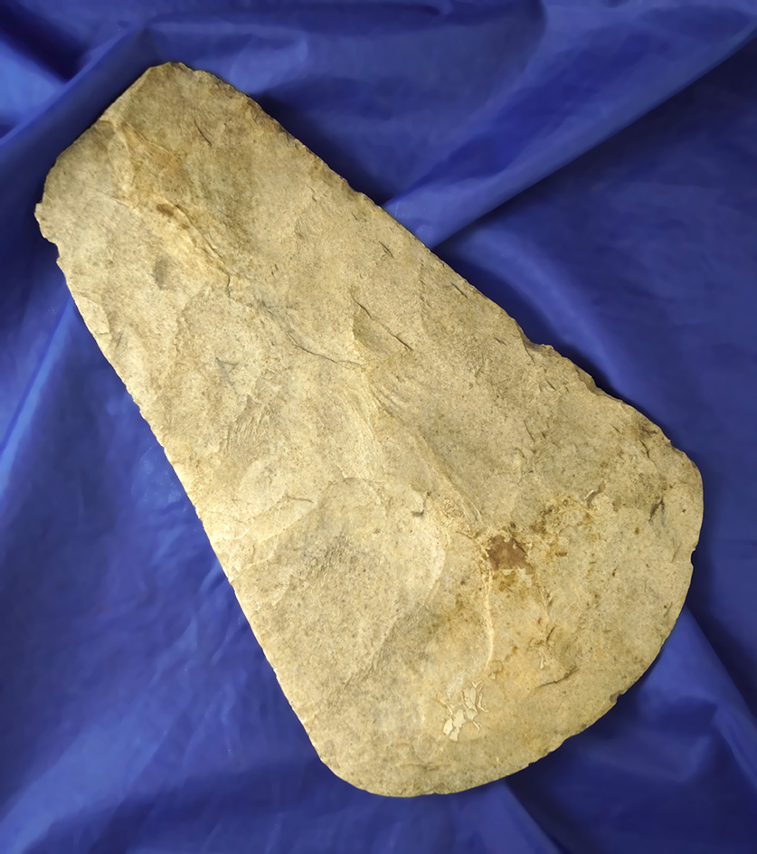 Large and nice! 9" Tall Mill Creek Chert Spade - St. Louis Co., Missouri - in excellent condition.