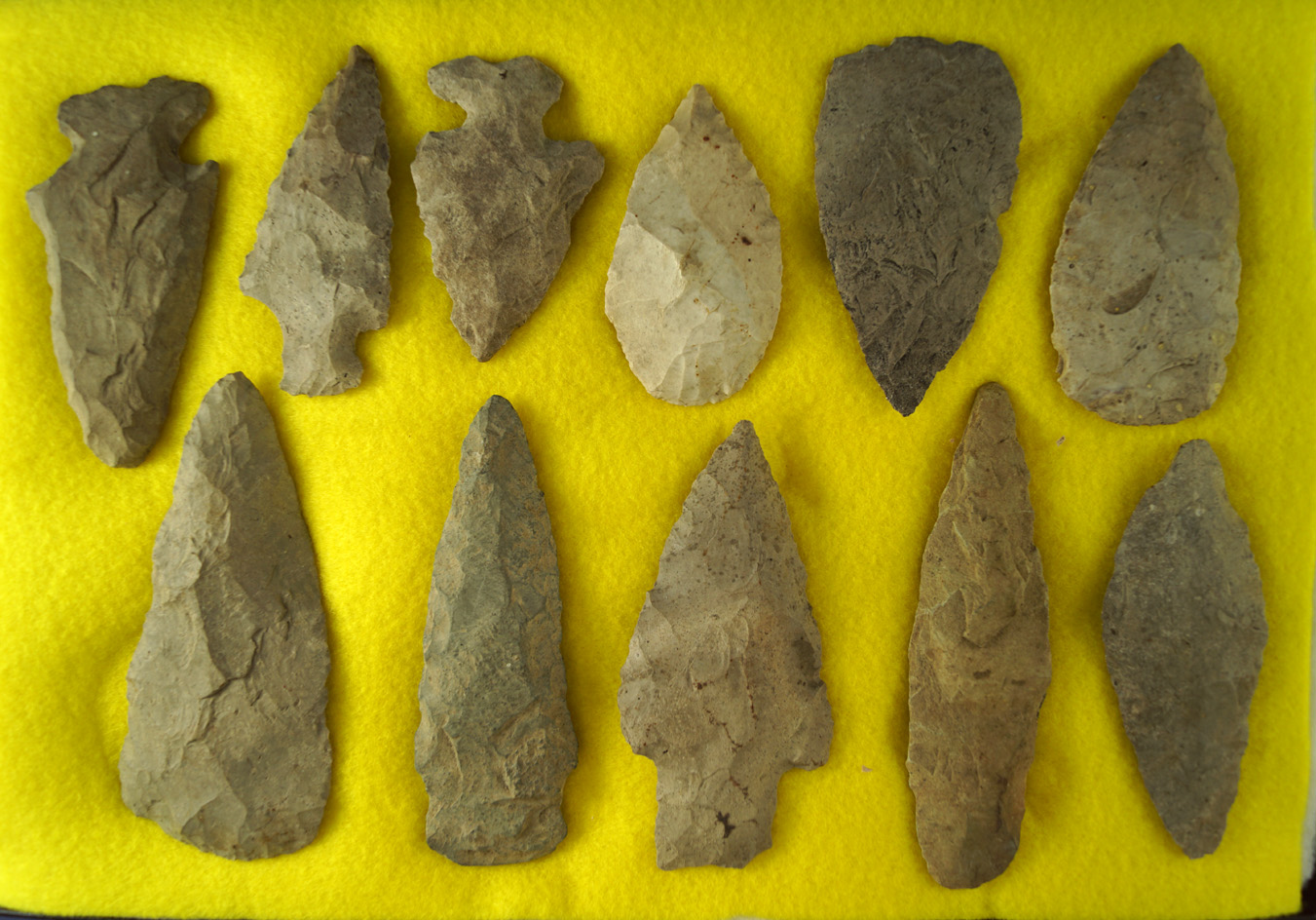 Set of 11 Flint knives found in Michigan, largest is 4 1/16". Ex. Phil Waigel collection. 
