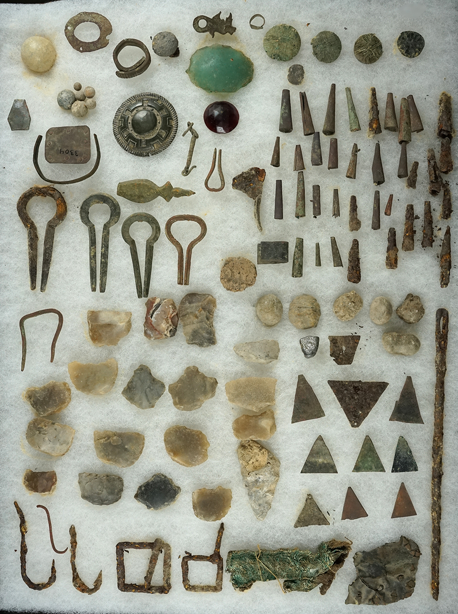 Large group of artifacts recovered from a site in Niagara Co., New York.