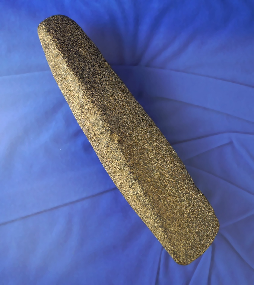 Nice! 7 1/8" Hardstone Gouge that is nicely scooped on the bottom. Found in Michigan.