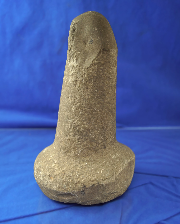 6 7/8" Bell Pestle found in New Jersey.