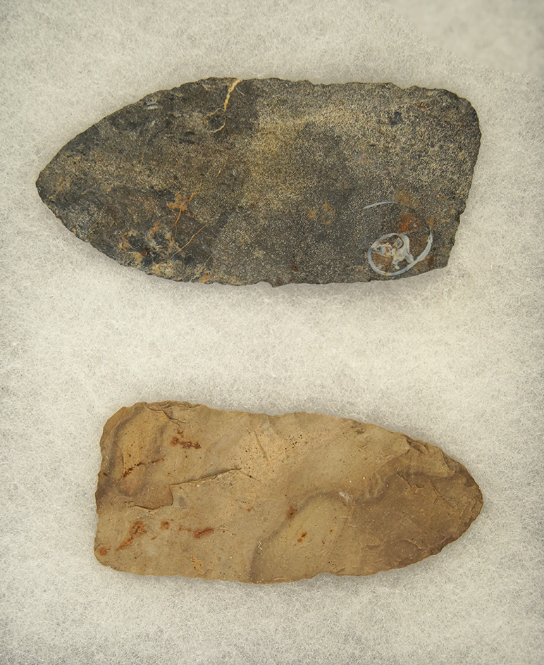 Pair of Flint Blades found in Pennsylvania.  Largest is 3 5/8".