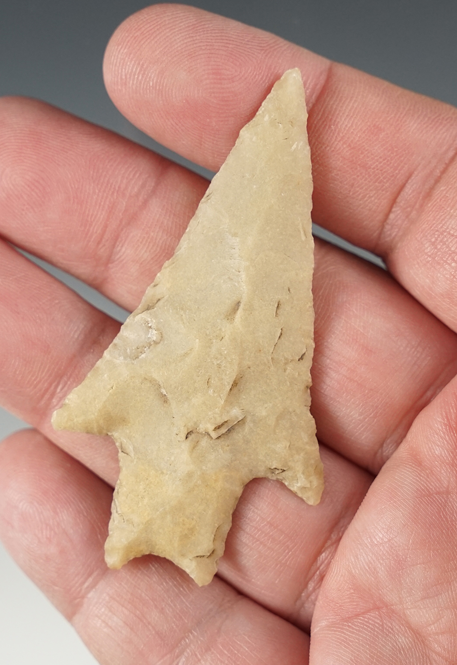 Exceptional 2 11/16" Texas Pedernales. Ex. Ferrell collection.