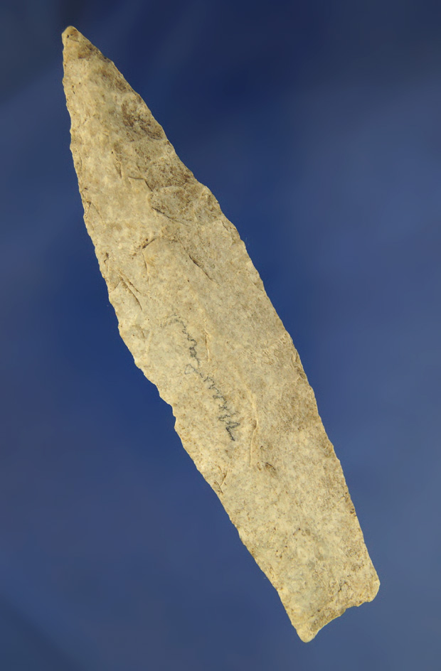 Nicely styled 4 5/8" Nebo Hill found in Missouri.