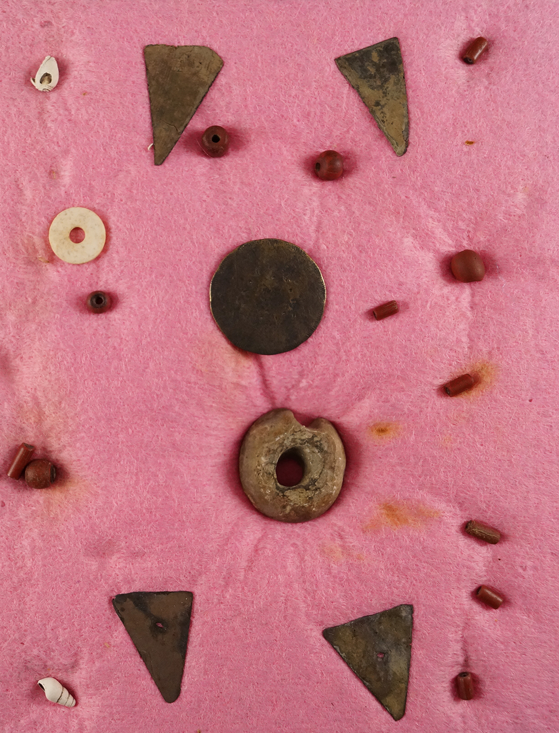 Set of historic artifacts found in New York.