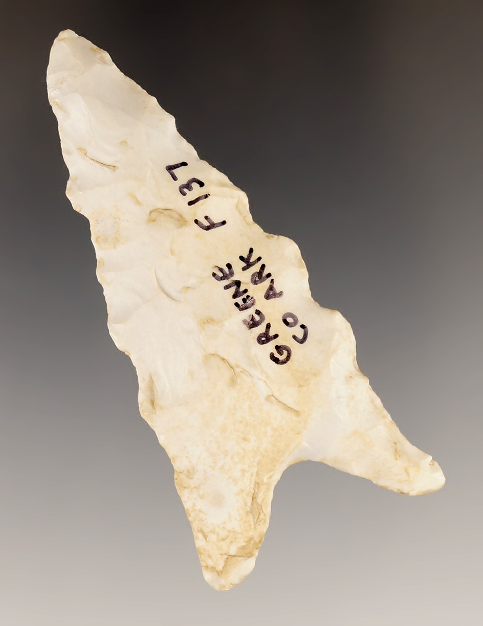 2 11/16" Dalton found in Greene Co., Arkansas.