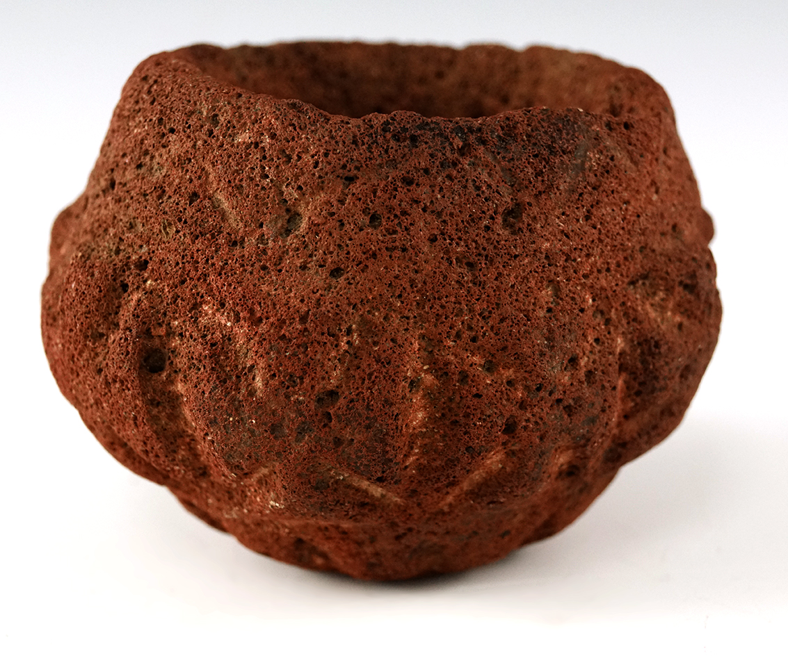 3 1/4" by 2 1/4" unique Columbia River decorated "Paint Pot". This is a very nicely designed bowl.