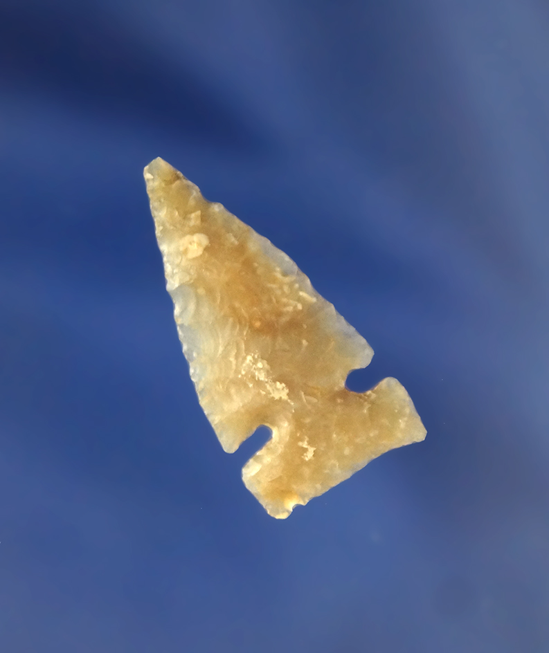 1 3/16" Knife River Flint Sidenotch  Arrowhead found in North Dakota that is thin and well made.