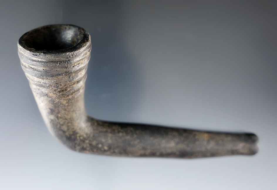 4 3/16" Ring Bowl Iroquois pipe with restoration to the bowl and stem - found in New York.