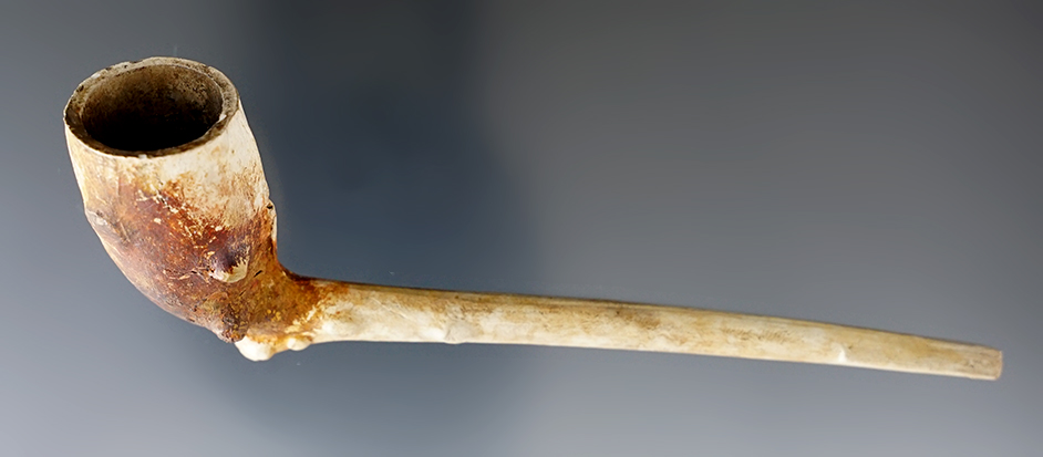 4 3/8" Trade Tavern Pipe found in Umatilla, Oregon.