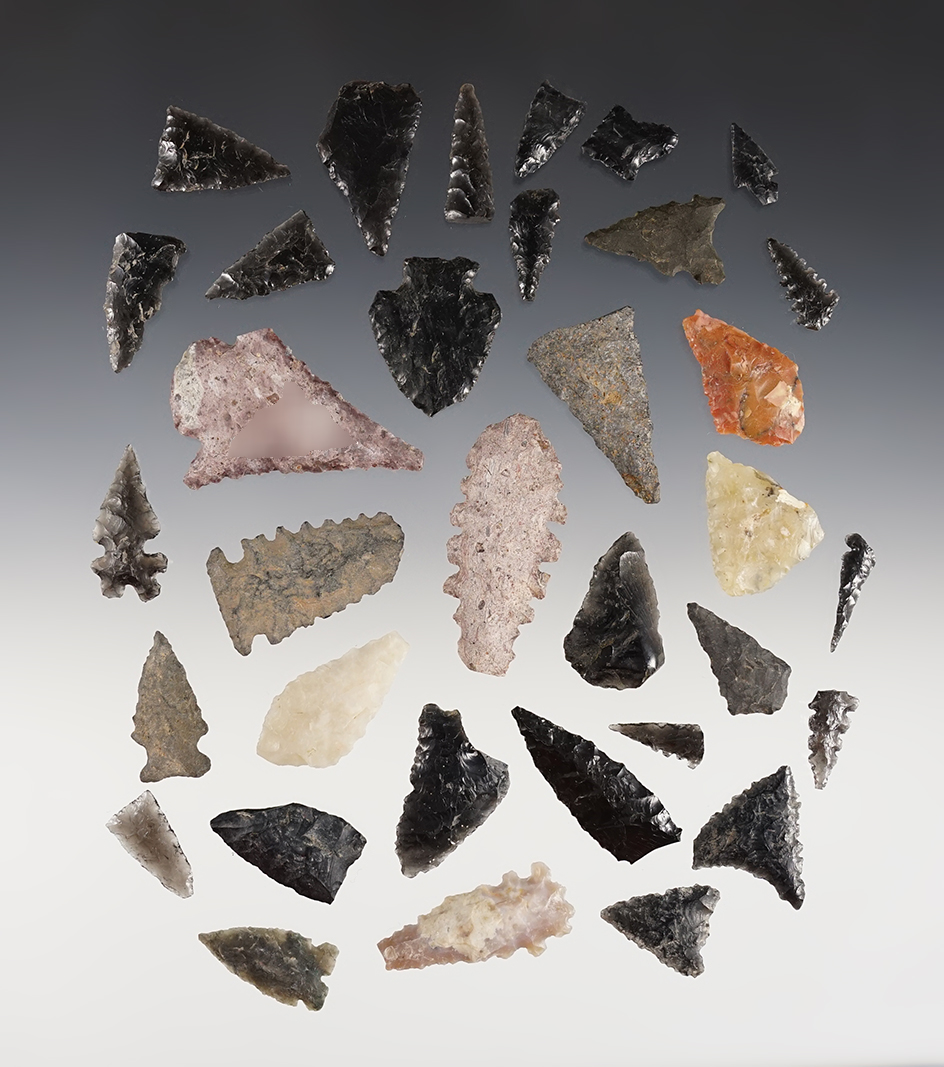 Set of 34 assorted points found in Western Mexico. The largest is 2 1/8".