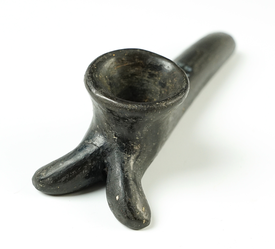 5 1/8" uniquely styled Historic Period clay pipe - Oklahoma. One "foot" has been glued.