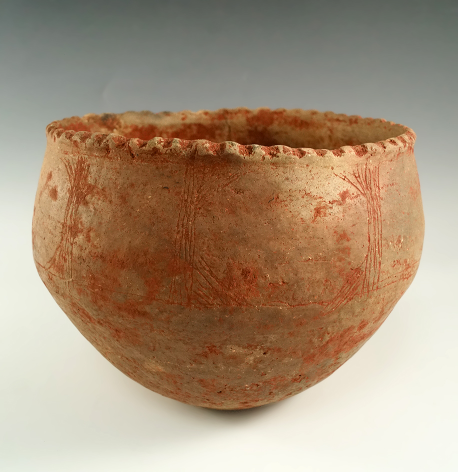 7 1/2" wide by 5 1/4" tall Poynor Engraved Bowl (E. Texas) with a nice piecrust style rim.