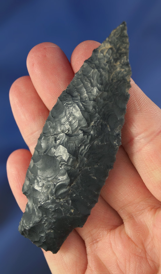 Excellent flaking and style on this 3 3/16" Classic style Shaniko found in Oregon.