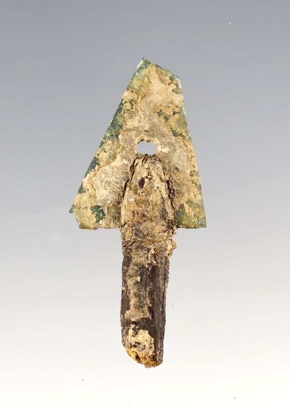 Rare 1 1/2" long Kettle Point with part of the original haft. Powerhouse Site in Lima, New York.