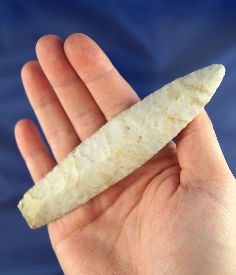 4 11/16" Agate Basin found in Adams Co.,  Illinois that is very well made. Comes with a Bennett COA.