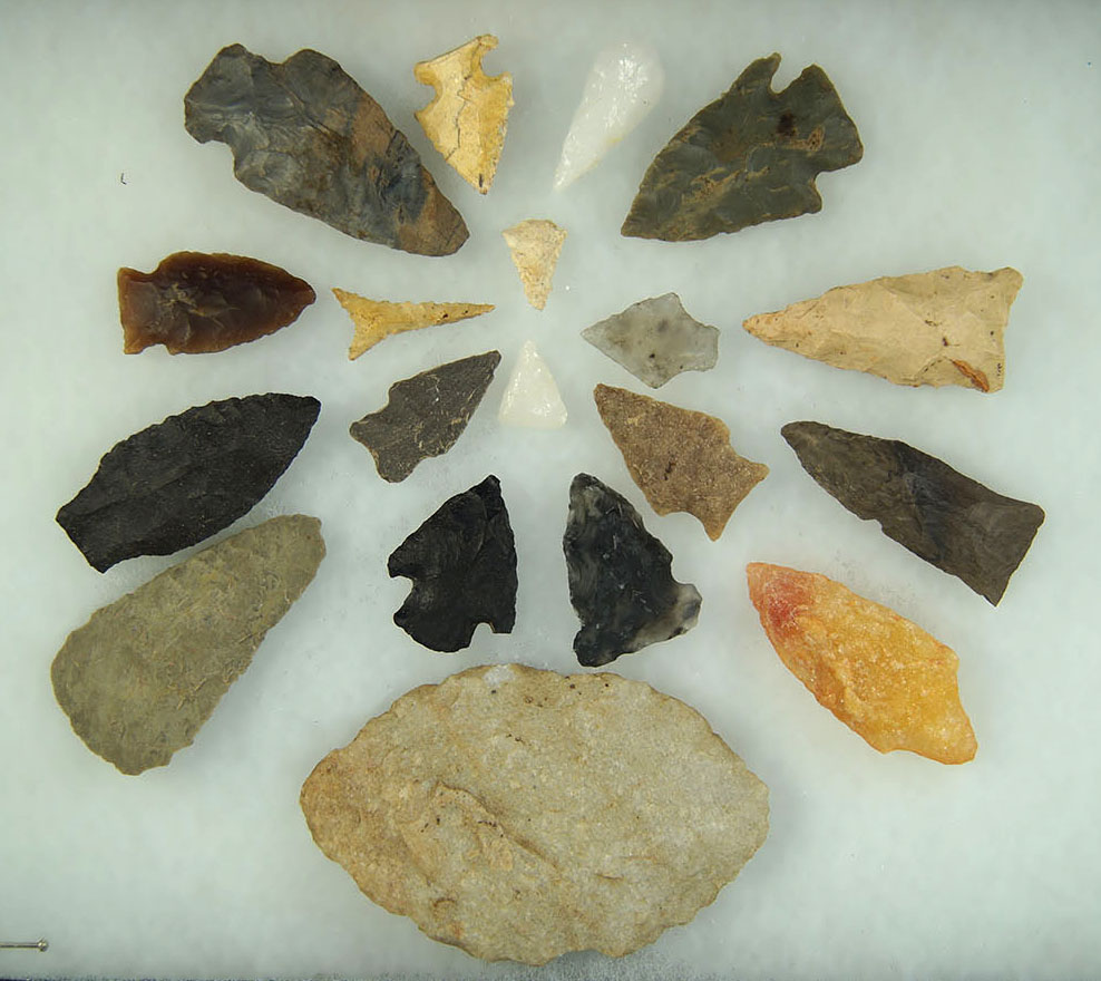 Group of 19 assorted midwestern and eastern sea board flaked artifacts, largest is 3 5/8".