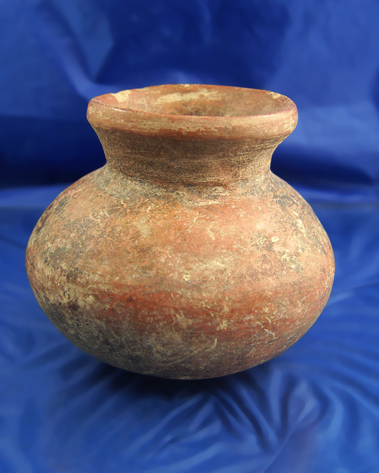 4 3/4" Pre-Columbian clay Jar found in Mexico in good condition.