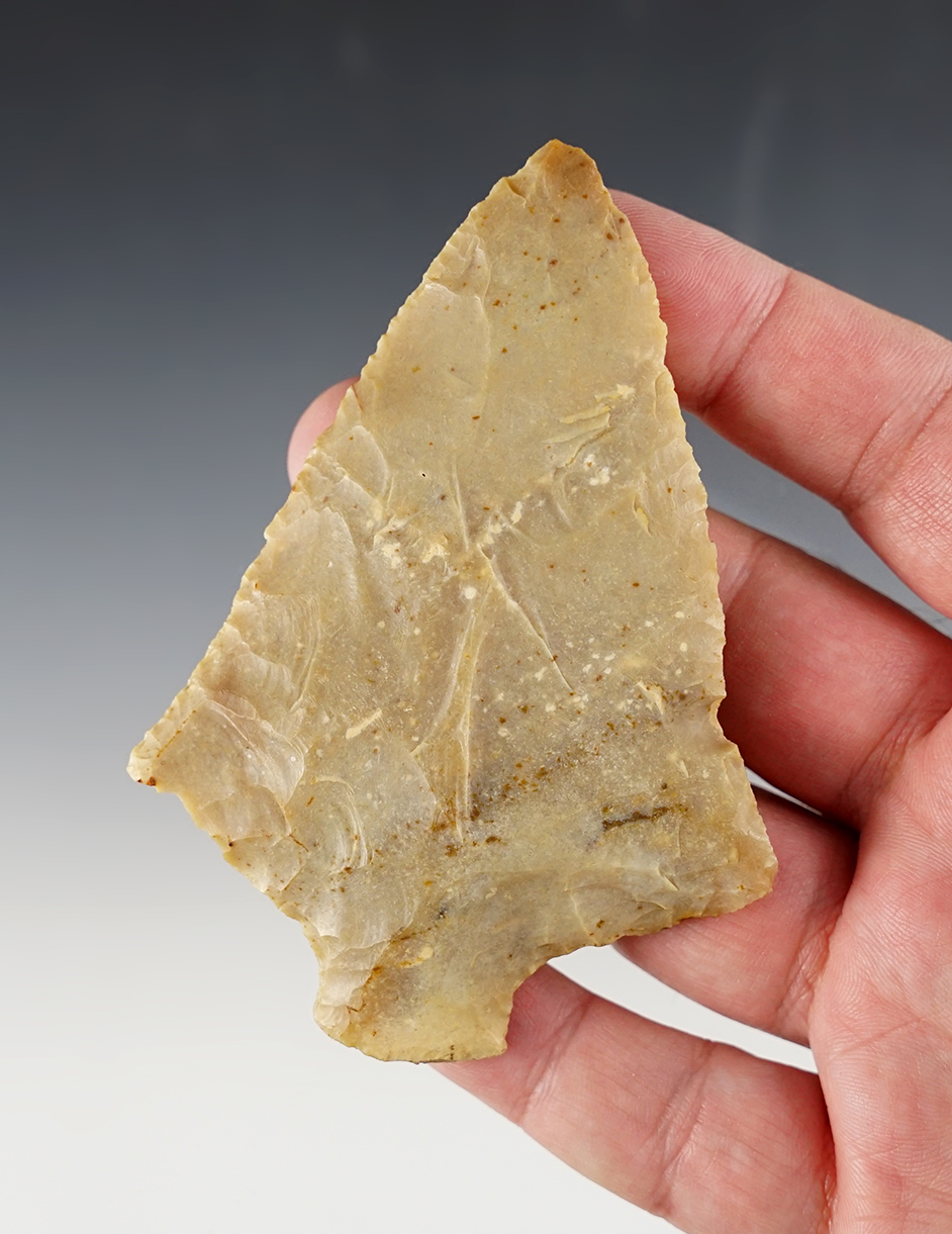 3 15/16" Cottonbridge found in the Georgia area. Well patinated with broad shoulders.