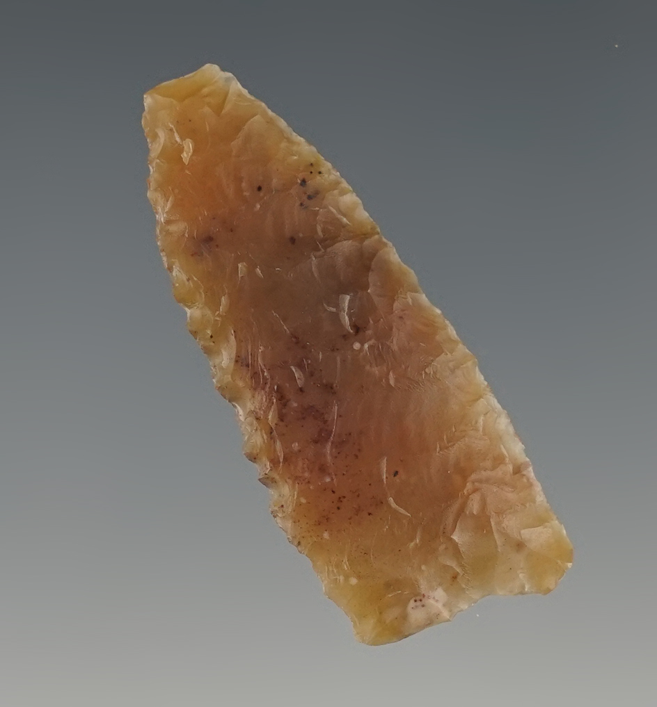 Nice flaking on this 1 11/16" Paleo Allen found in Wyoming.