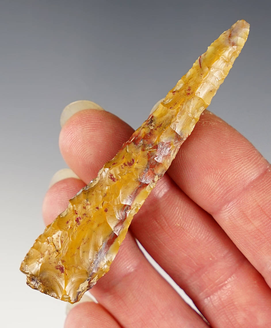 Beautiful material color on this 3" Drill made from Flint Ridge Flint. Found in the Ohio area. 