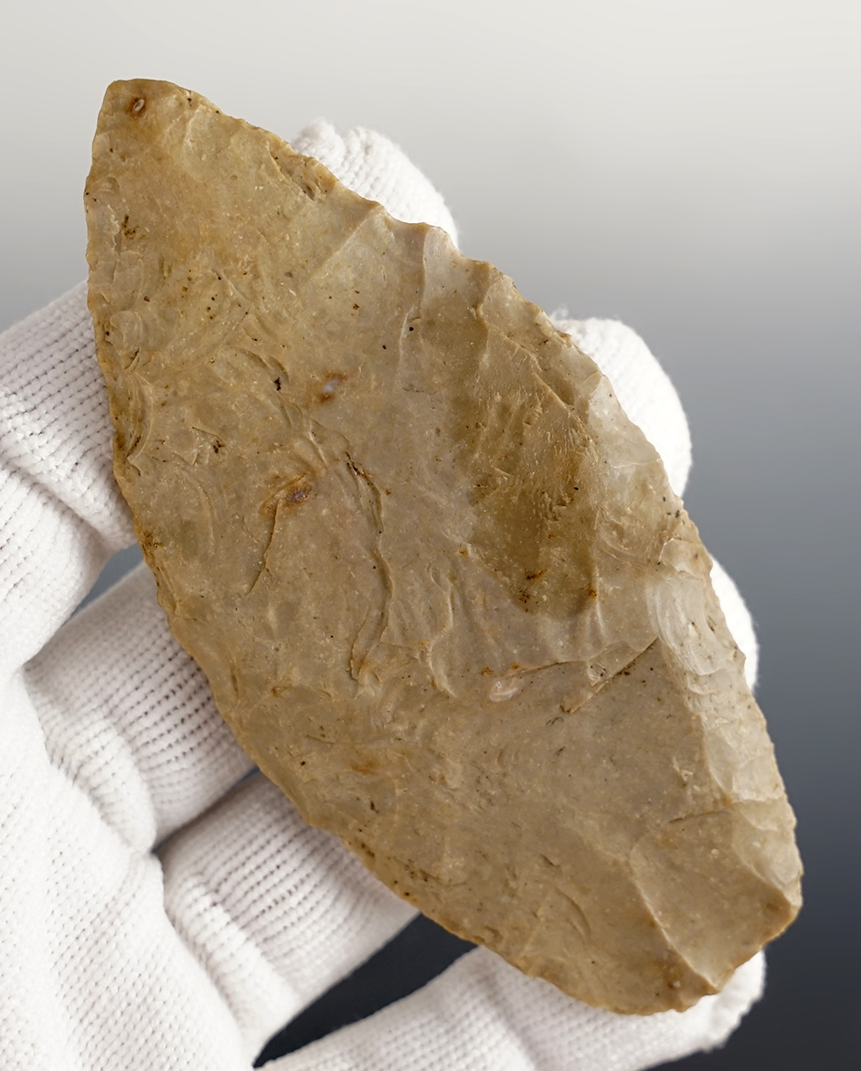 Well made 3 11/16" Tennessee Blade in excellent condition.