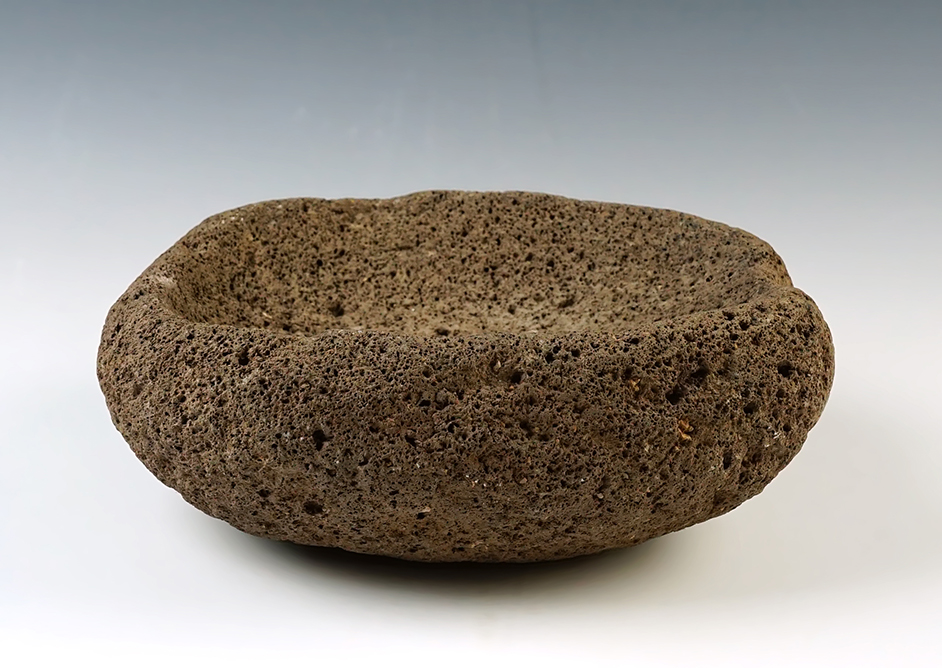 Well styled 8" Volcanic Basalt stone Bowl in excellent condition. Arizona. Bennett COA. 