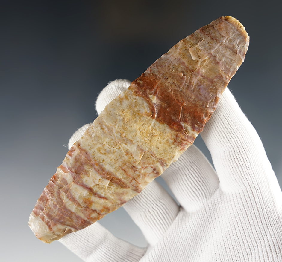 Beautiful material on this 4 11/16" Knife made from Alibates Flint. Found in Kansas.