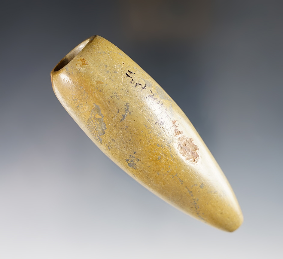 4 1/16" Tube Pipe that is well made from Pipestone,Ohio. Comes with a Bennett COA. 