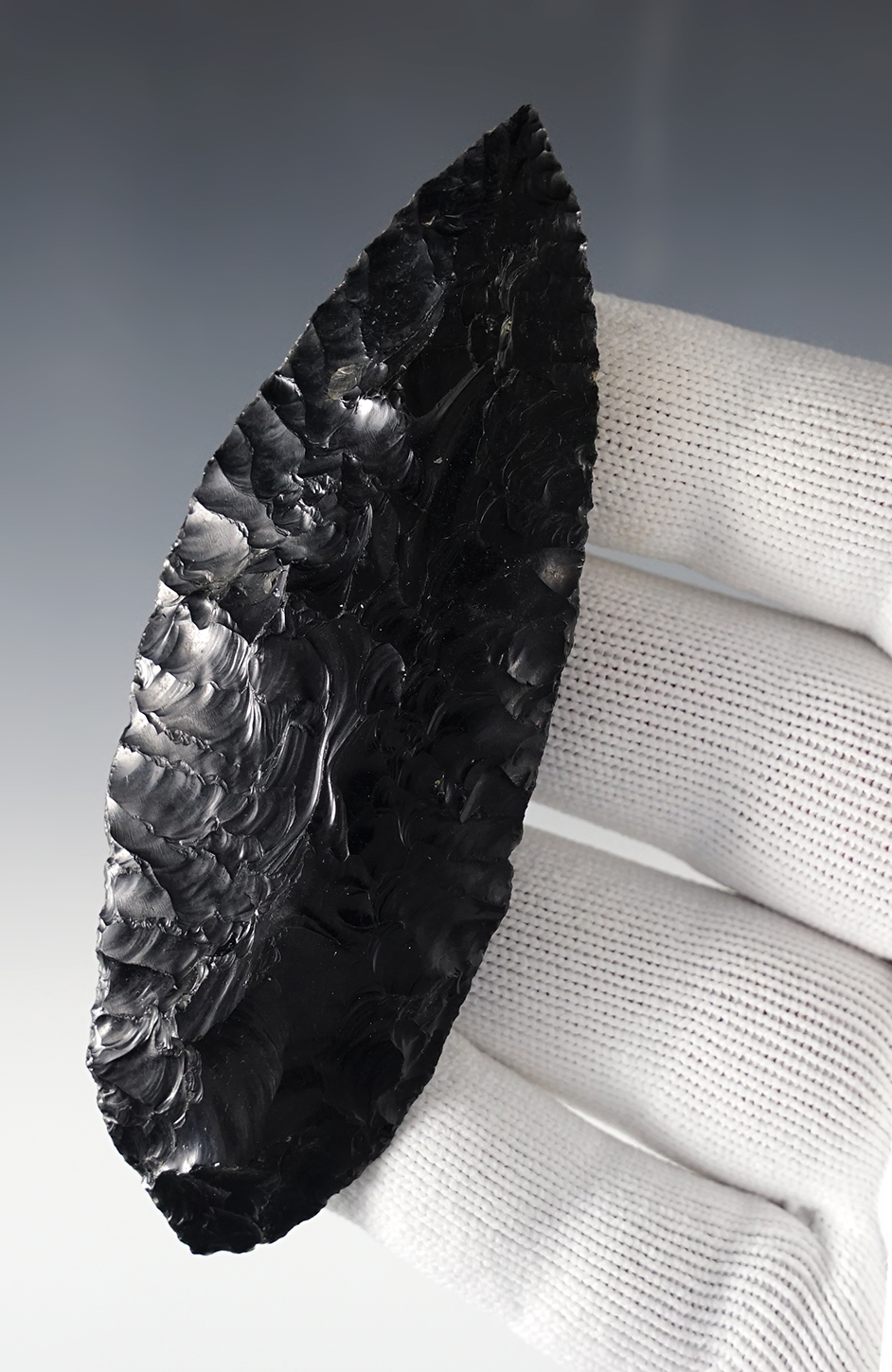 4" bi-pointed Obsidian blade found in Oregon.