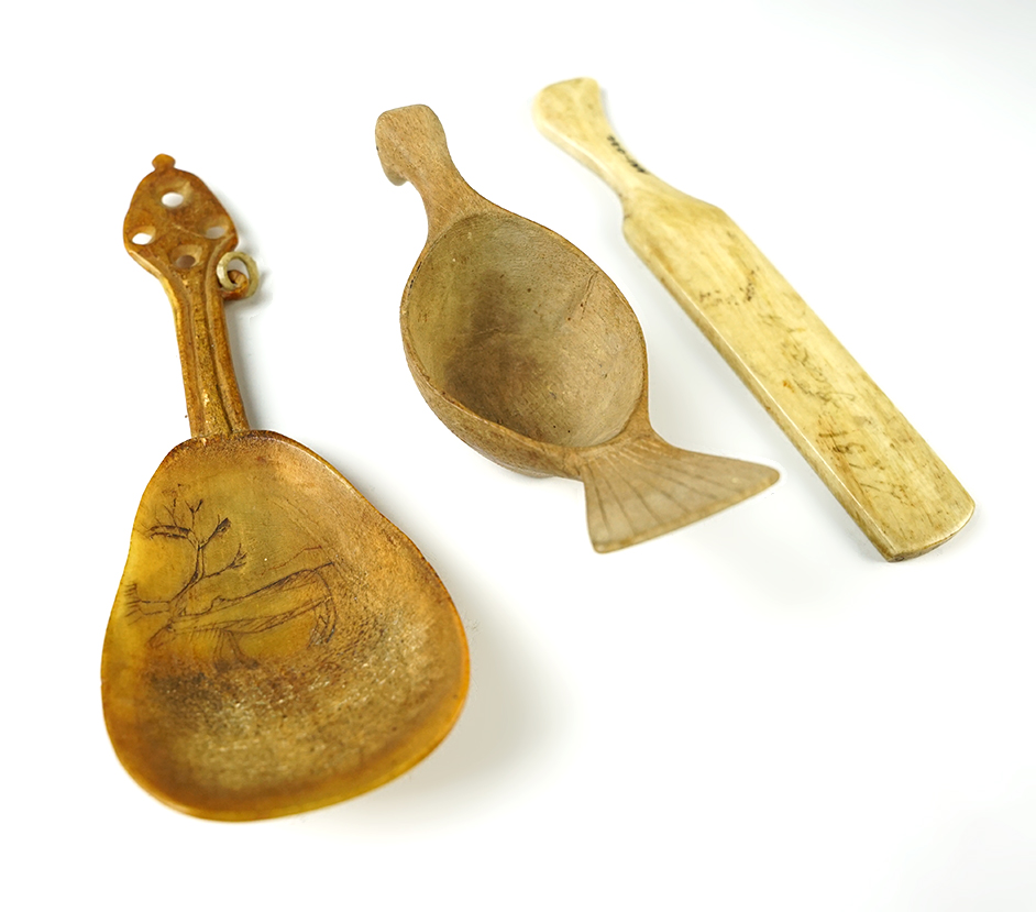 3 vintage hand carved items from Alaska. Largest is 5 1/8 ".