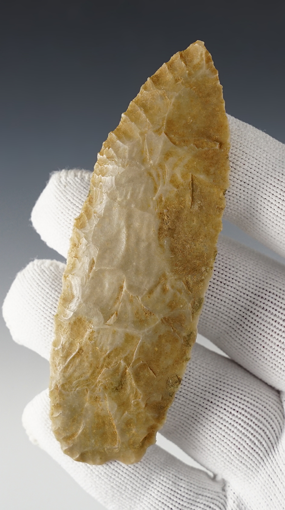 3 13/16" thin and well made Blade found close to the Mexico border in Texas.