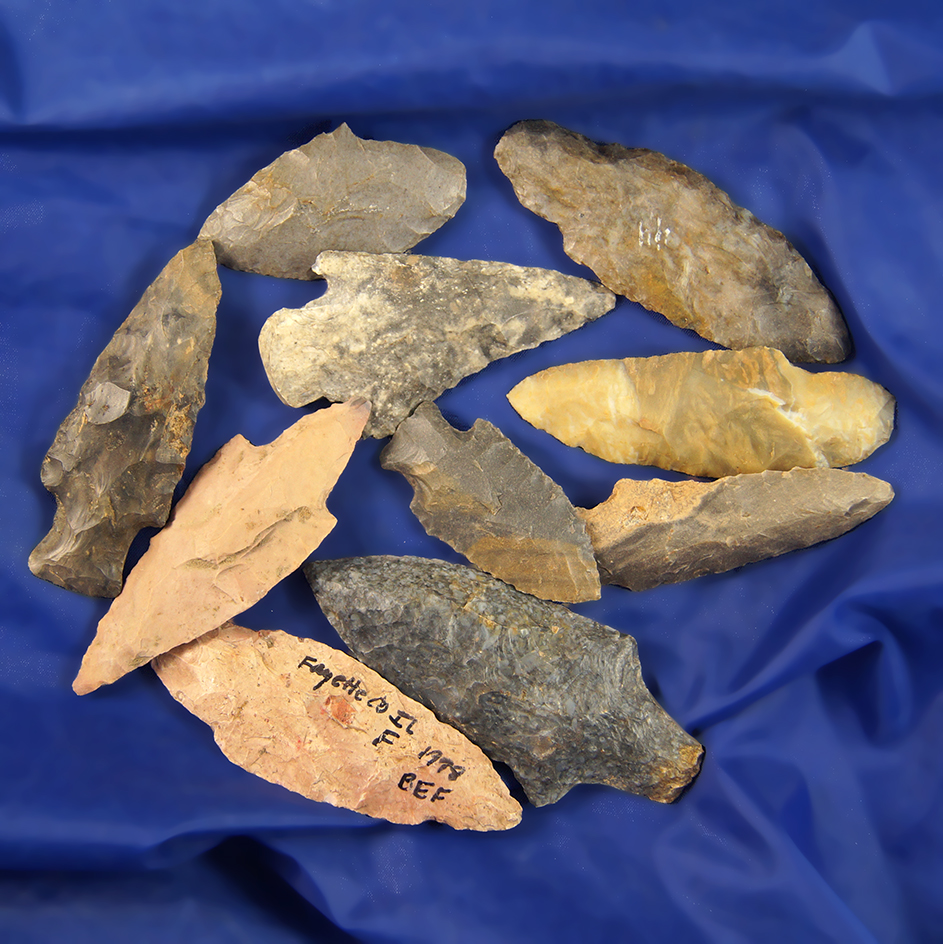 Group of 10 assorted Midwestern arrowheads, largest is 2 7/8".