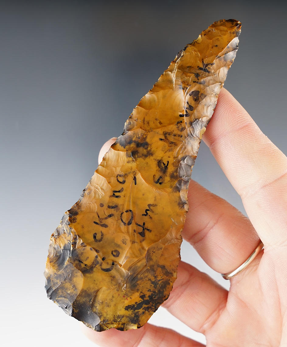 Incredible color 4 1/8" Flint Ridge Flint Knife found in Licking Co., Ohio, 4 miles s. of Newark.