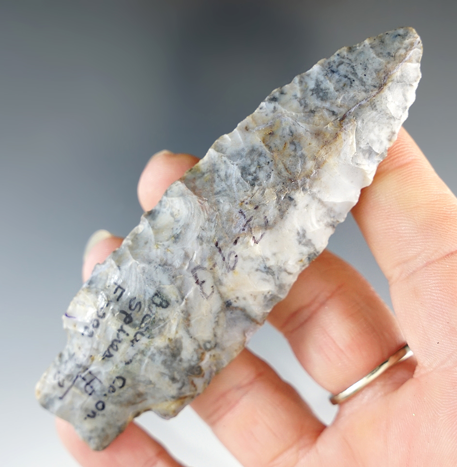 Beautiful 3 7/8" Mottled blue and cream Flint Ridge Heavy Duty. Butler Co., Ohio.