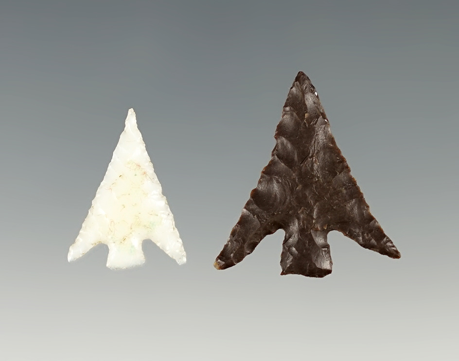 Pair of finely made Columbia Plateau points in great condition.  The largest is 1".