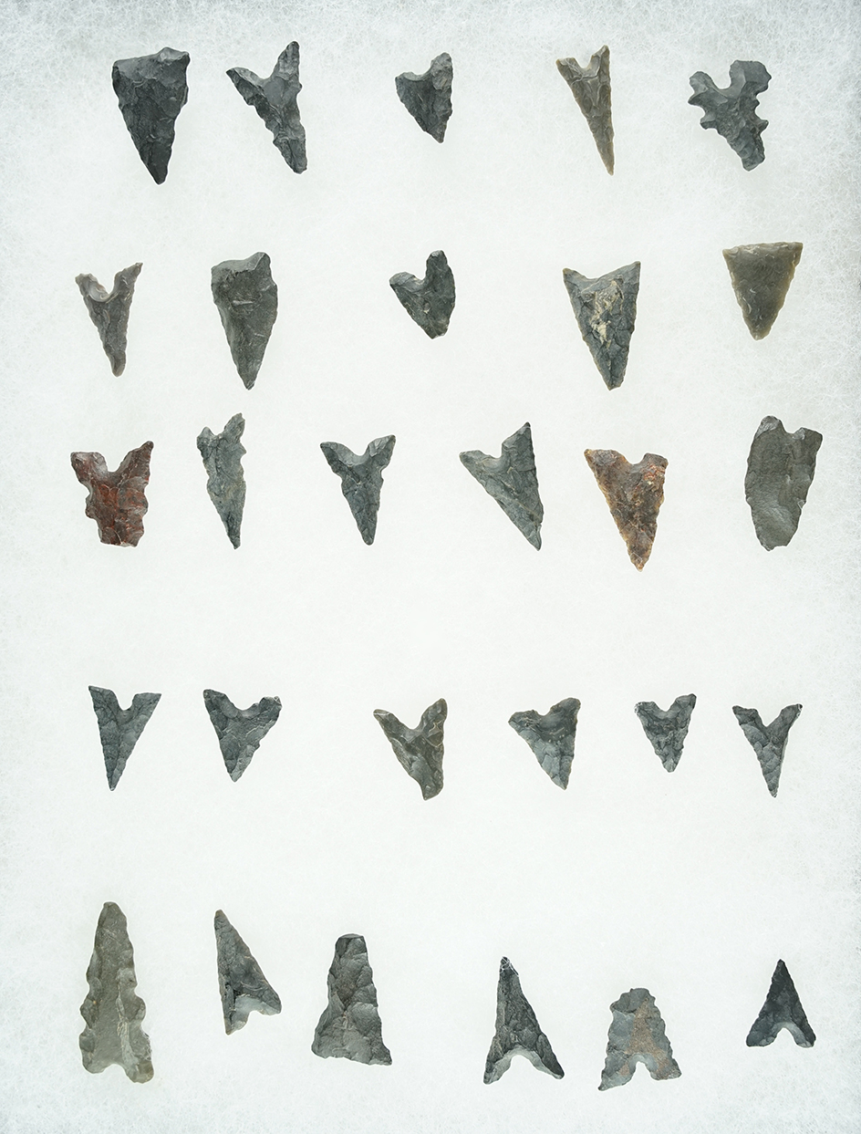 Group of 28 assorted arrow points found in the Texas area, some damaged. Largest is 1 1/4".