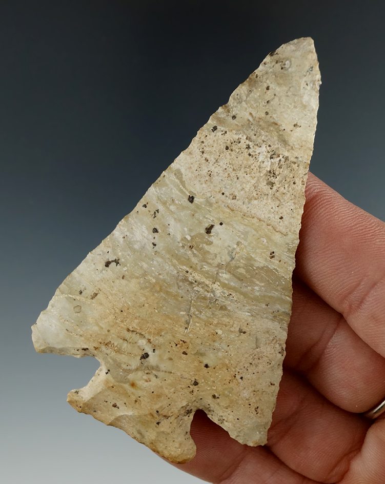 3 1/4" short stem Hardin barbed that is thin, well styled and nicely Beveled. Bond Co., Illinois.