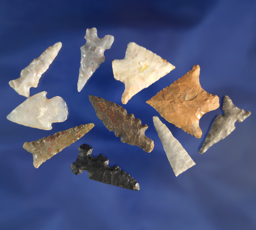 Set of 10 assorted southwestern U.S. arrowheads, largest is 1 5/16".
