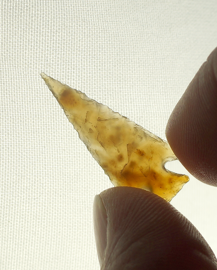 Exceptional! 15/16" Columbia Plateau that is thin with incredible flaking. Excellent style.