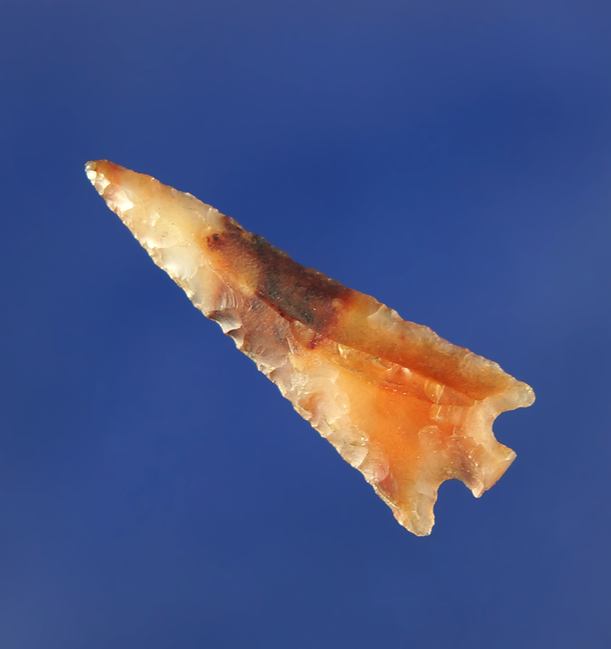 Uniquely styled 1 1/8" Columbia Plateau that is nicely made from a flake of agate.