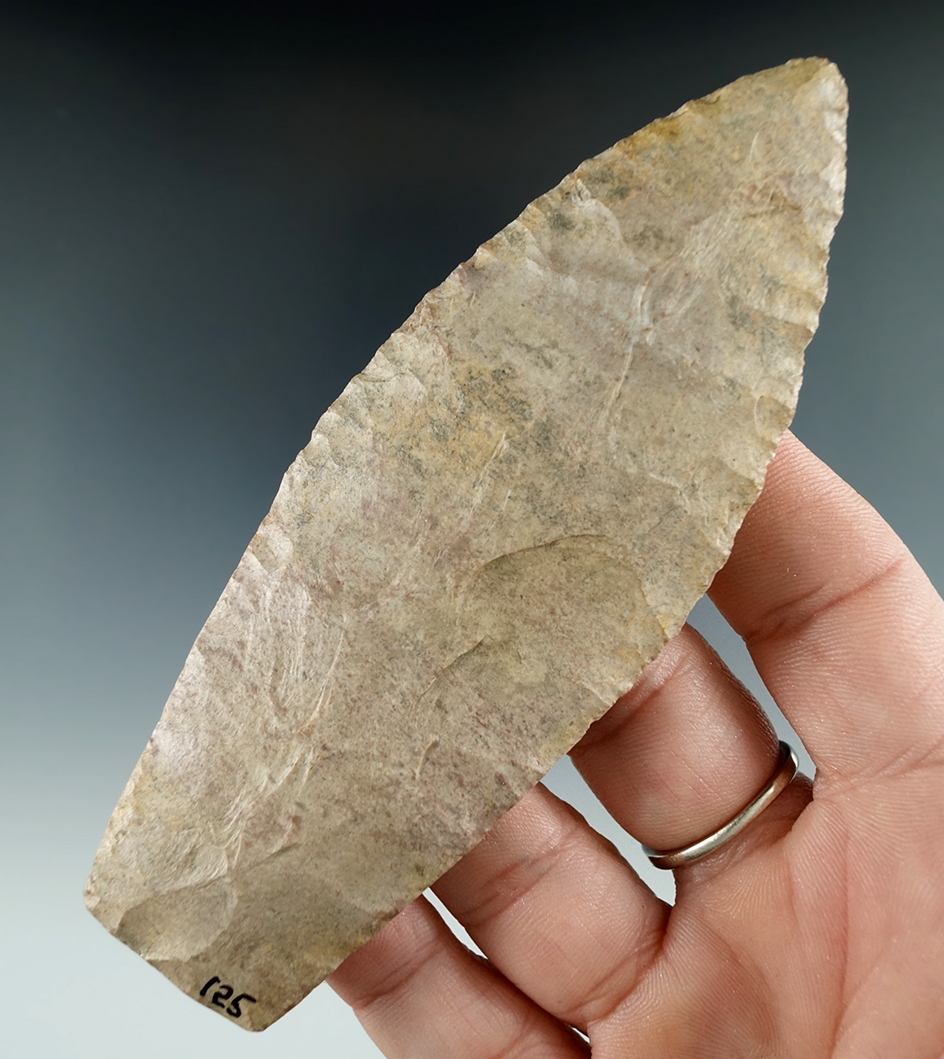 Exceptional! 4 1/2" Very well flaked Agate Basin  found near the Ohio River area, Kentucky/Indiana.